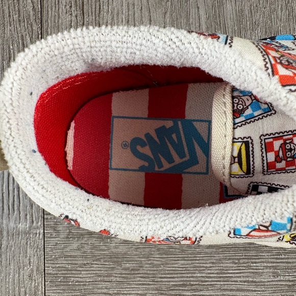 Vans x (Where’s Waldo?) Postage Toddler Size 6.5 Sneakers Shoes All Over Print - Picture 13 of 14